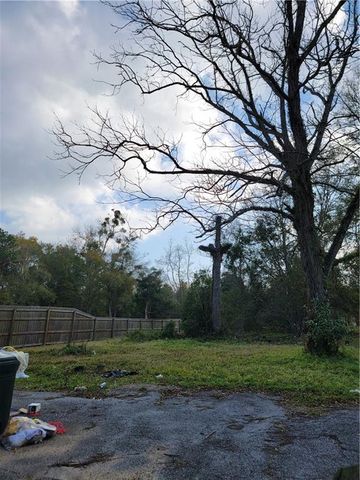 1325 North Drive, Mobile, AL 36605