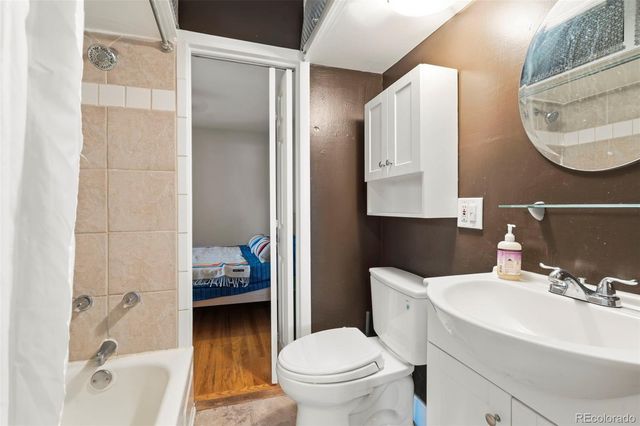 1400 S Logan Street, Denver, CO 80210