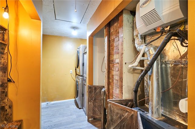 780 Bates Road, Rocky River, OH 44116