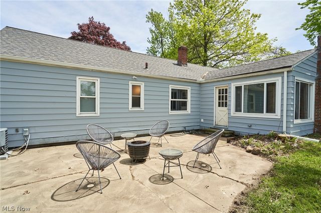 780 Bates Road, Rocky River, OH 44116