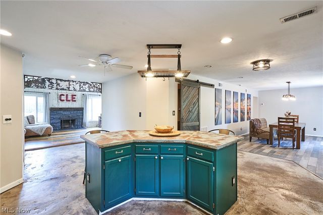 780 Bates Road, Rocky River, OH 44116