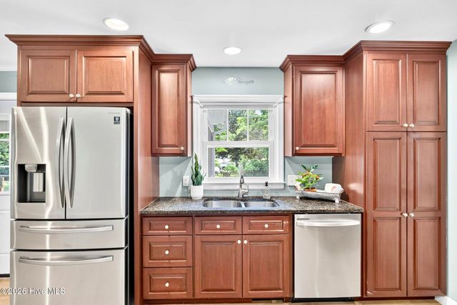 102 La Salle Street, Wilmington, NC 28411