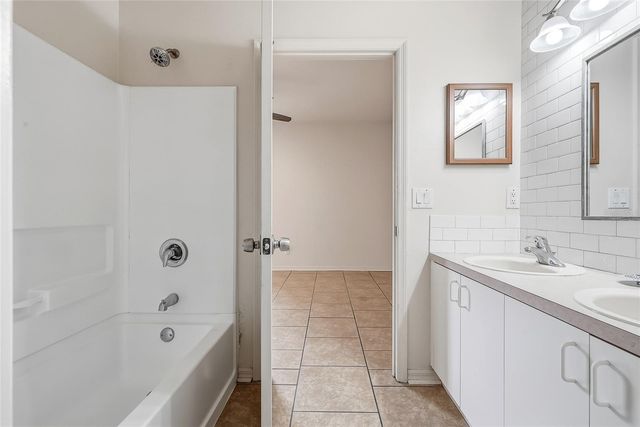 3520 17TH STREET COURT E, Bradenton, FL 34208