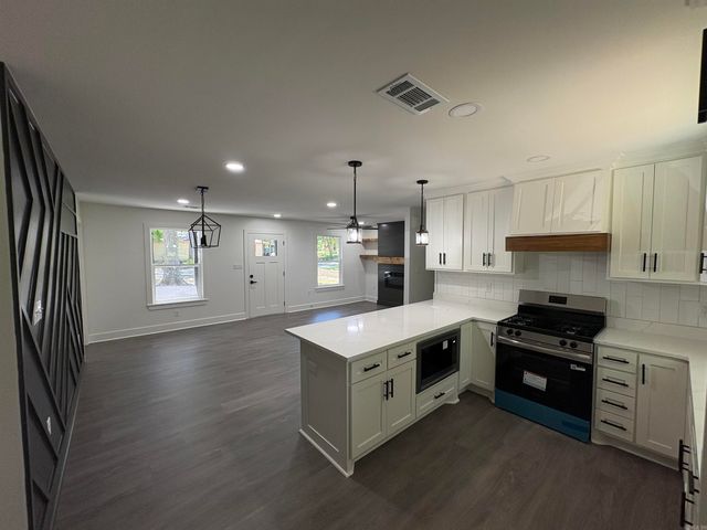 11412 Vine Street, Mabelvale, AR 72103