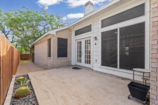 5948 Lomita Verde CIR, Austin, TX 78749