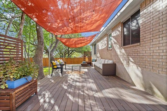 5948 Lomita Verde CIR, Austin, TX 78749