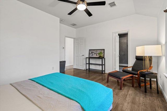 5948 Lomita Verde CIR, Austin, TX 78749