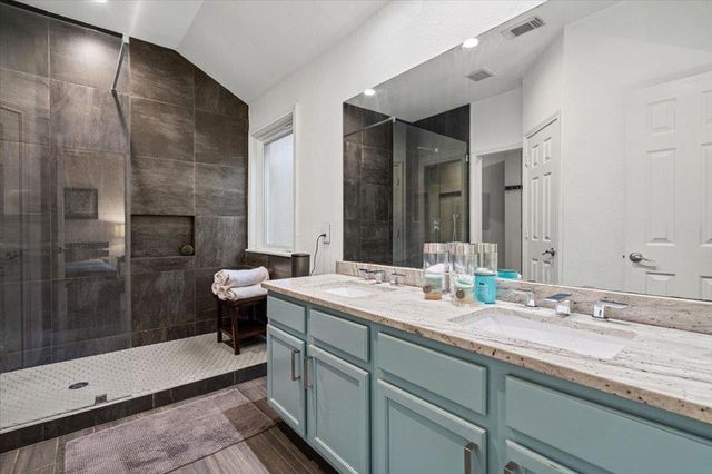 5948 Lomita Verde CIR, Austin, TX 78749