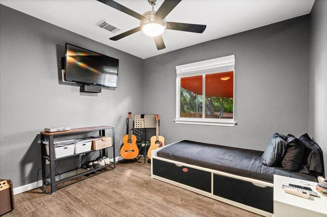 5948 Lomita Verde CIR, Austin, TX 78749