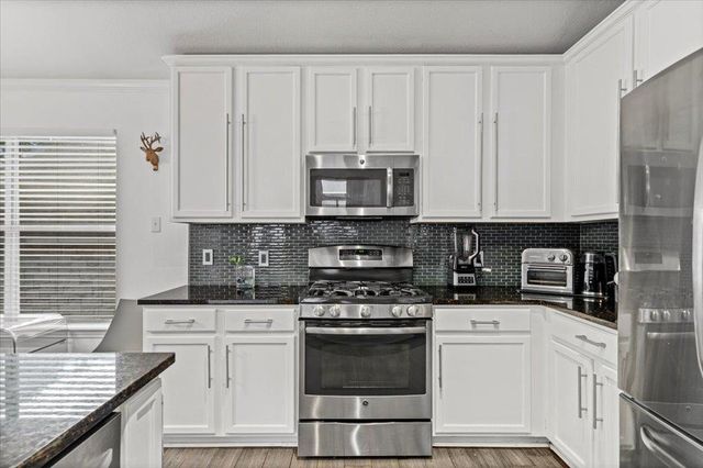 5948 Lomita Verde CIR, Austin, TX 78749