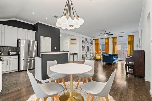 5948 Lomita Verde CIR, Austin, TX 78749