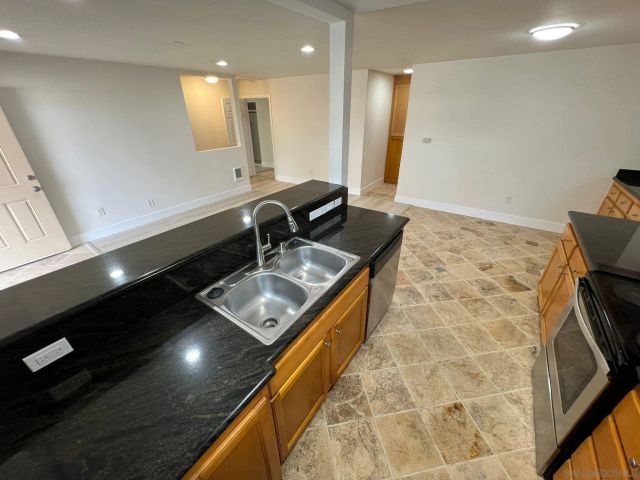 9860 Dale D8, Spring Valley, CA 91977