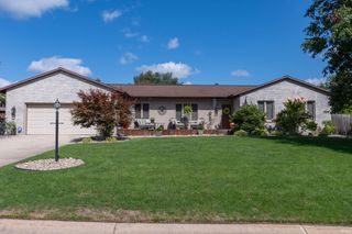 21921 Sandybrook Drive, South Bend, IN 46628
