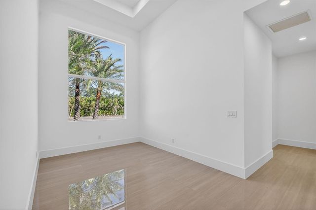 6401 Park Lane W, Lake Worth, FL 33449