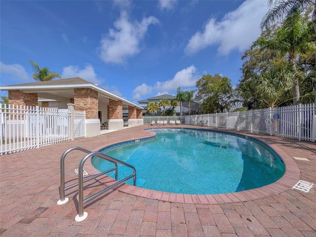 6507 37TH STREET E, Sarasota, FL 34243