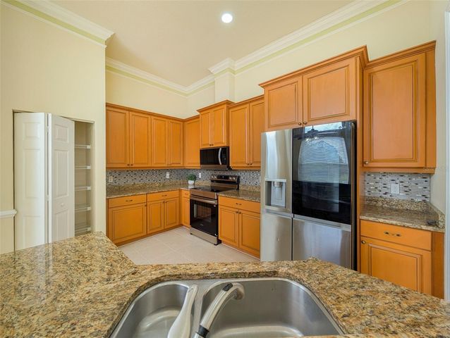 6507 37TH STREET E, Sarasota, FL 34243