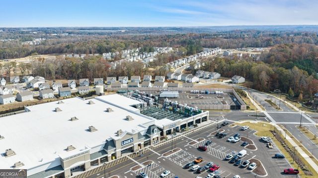 98 King Village, Braselton, GA 30517