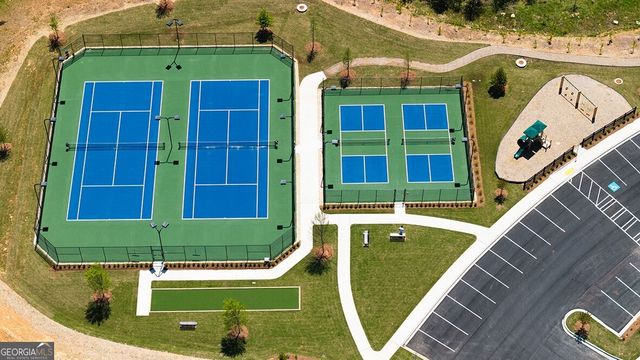 98 King Village, Braselton, GA 30517