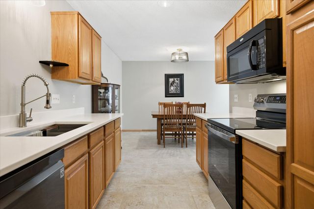 14211 Xenon Street NW 11, Ramsey, MN 55303