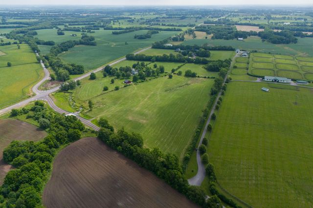 1975-A Georgetown Road, Paris, KY 40361