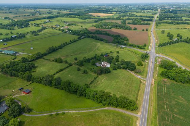 1975-A Georgetown Road, Paris, KY 40361