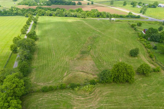 1975-A Georgetown Road, Paris, KY 40361