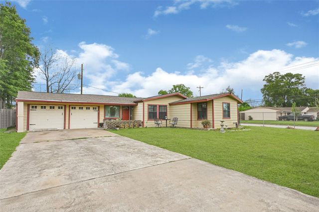 5843 Kenilwood Drive, Houston, TX 77033