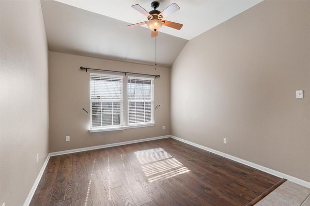 407 Red Hawk DR, Leander, TX 78641