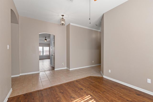 407 Red Hawk DR, Leander, TX 78641