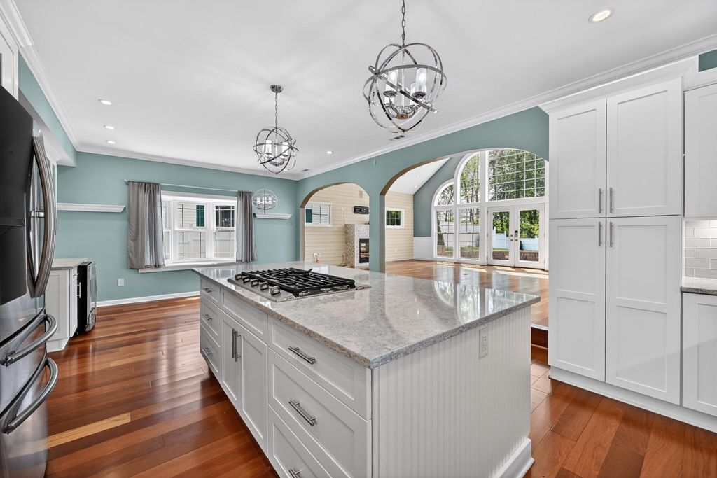 Image 12 of property listing at 448 MAPLE LEAF DR, Edgewater, MD 21037