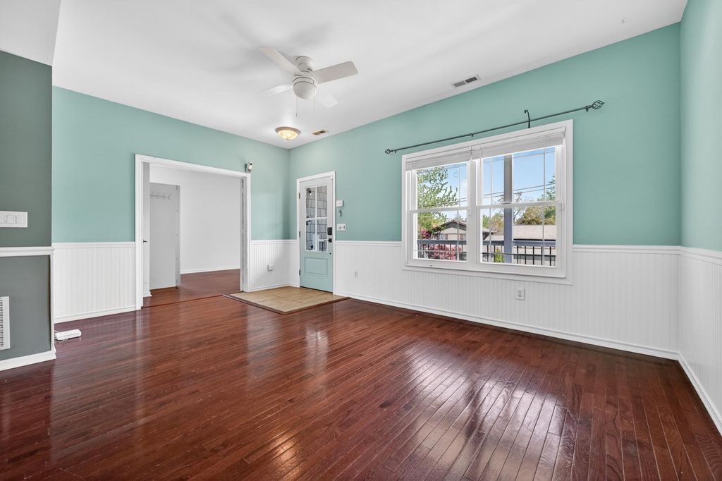 Image 20 of property listing at 448 MAPLE LEAF DR, Edgewater, MD 21037