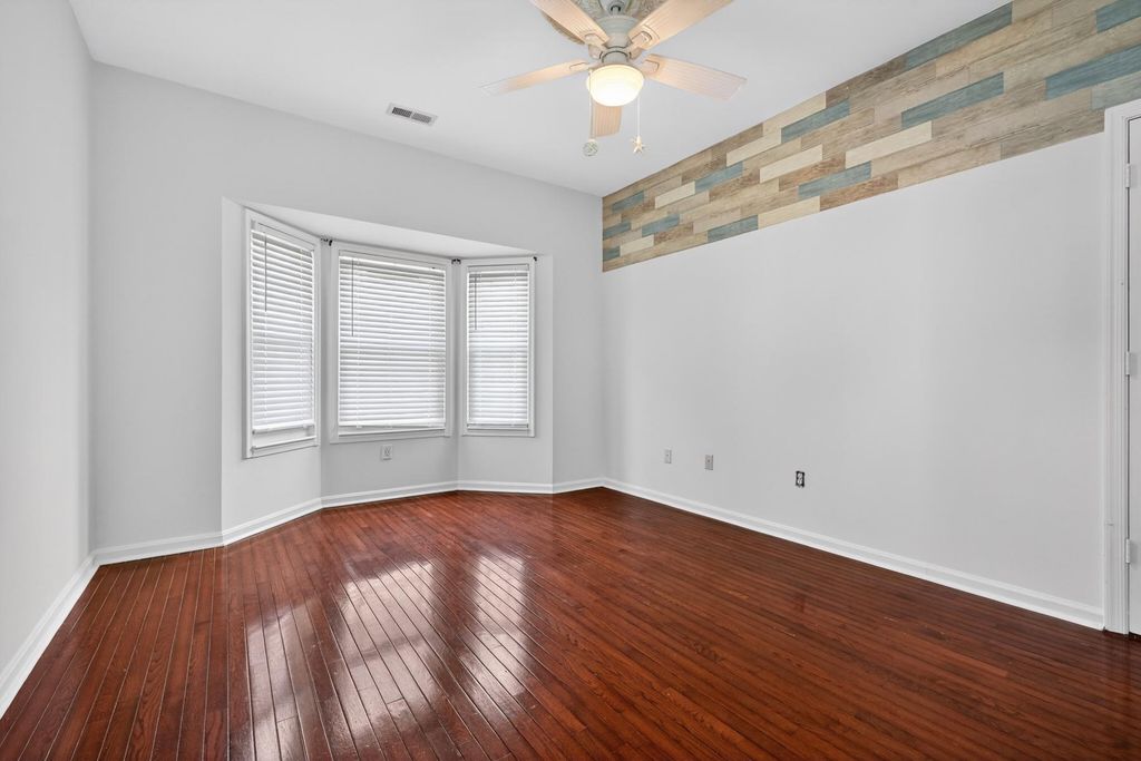 Image 24 of property listing at 448 MAPLE LEAF DR, Edgewater, MD 21037