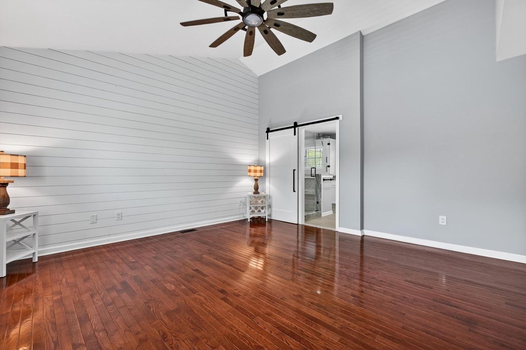 Image 28 of property listing at 448 MAPLE LEAF DR, Edgewater, MD 21037