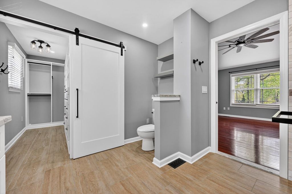 Image 31 of property listing at 448 MAPLE LEAF DR, Edgewater, MD 21037