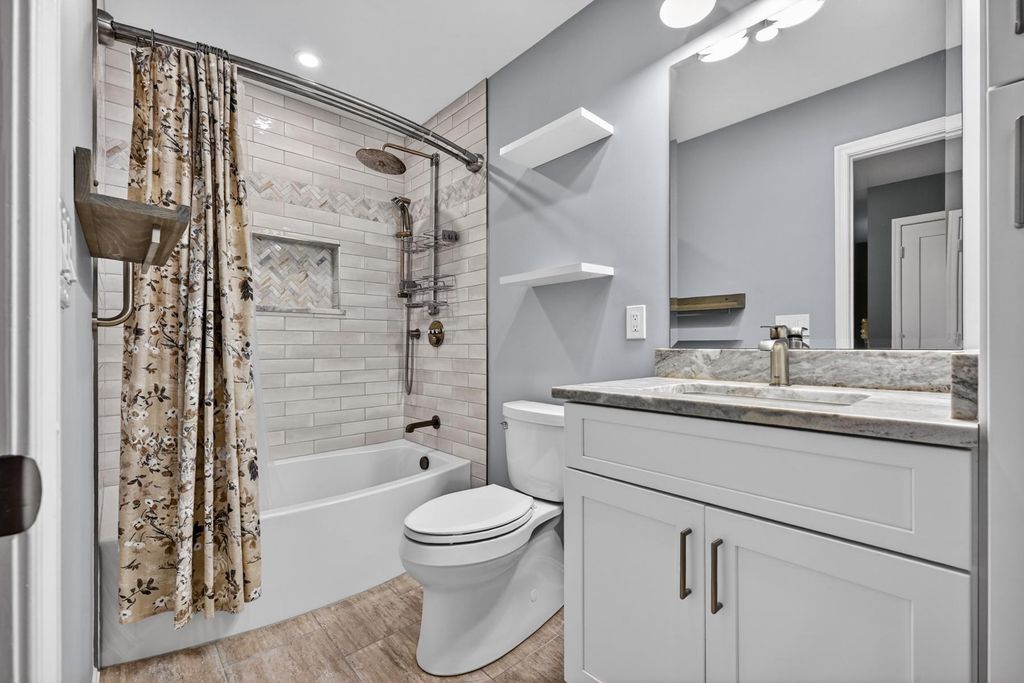 Image 37 of property listing at 448 MAPLE LEAF DR, Edgewater, MD 21037