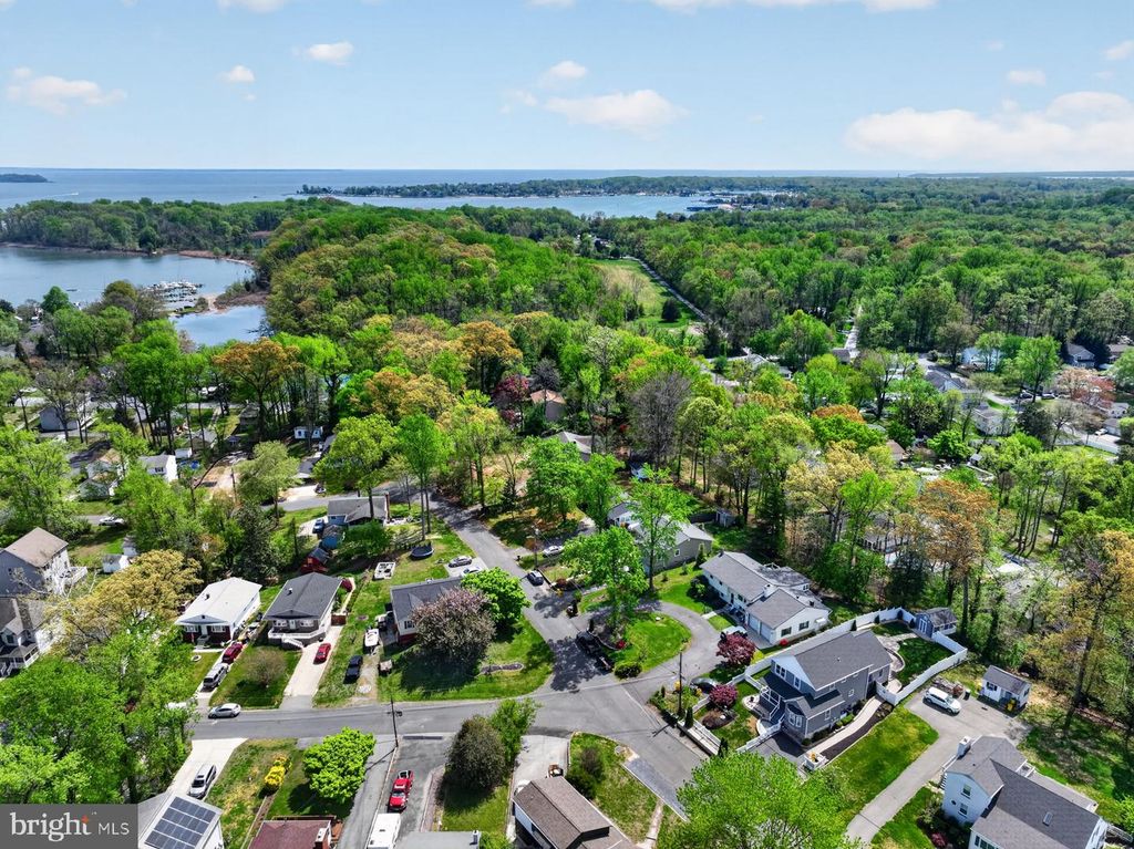 Image 41 of property listing at 448 MAPLE LEAF DR, Edgewater, MD 21037