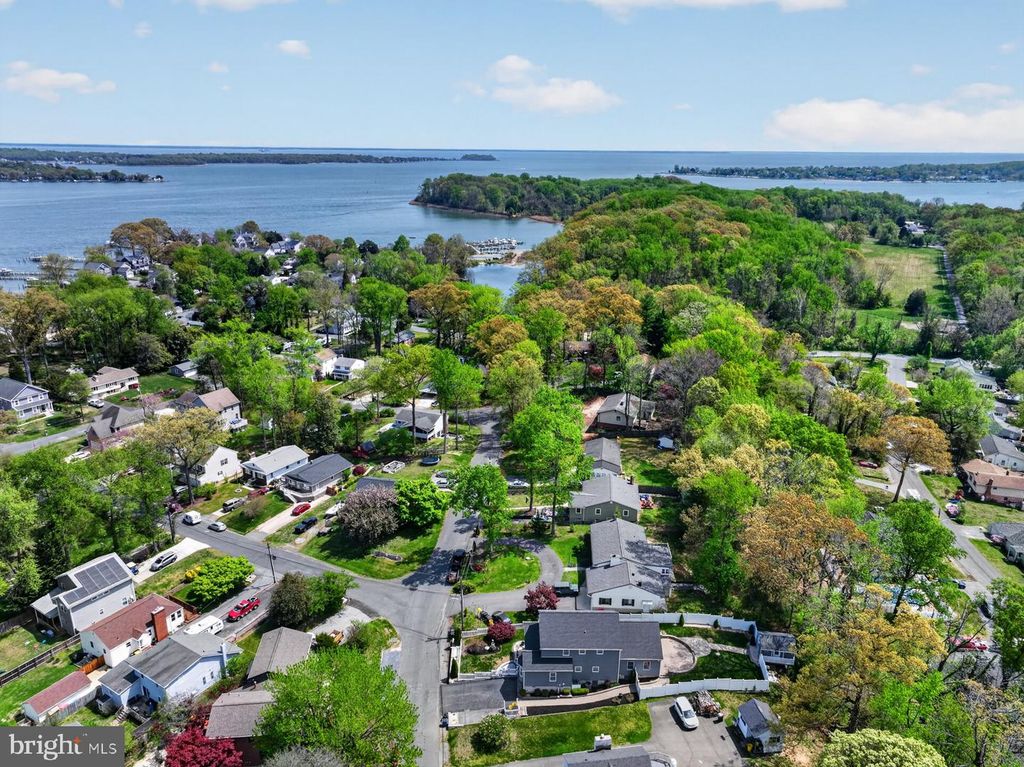 Image 42 of property listing at 448 MAPLE LEAF DR, Edgewater, MD 21037