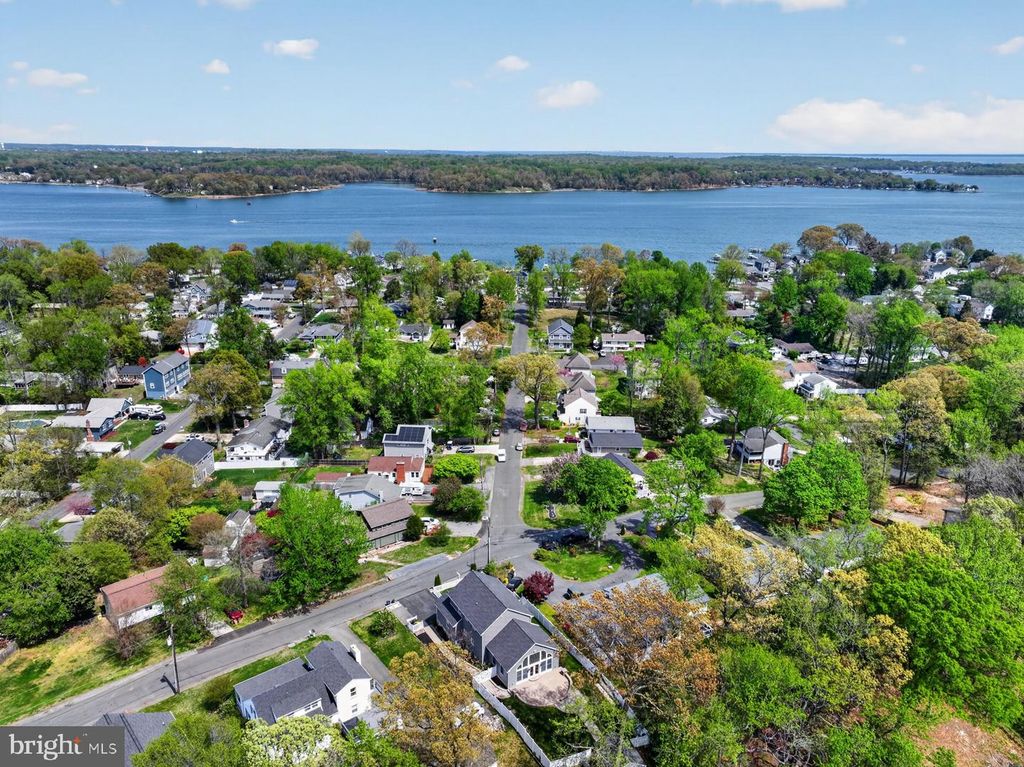 Image 43 of property listing at 448 MAPLE LEAF DR, Edgewater, MD 21037