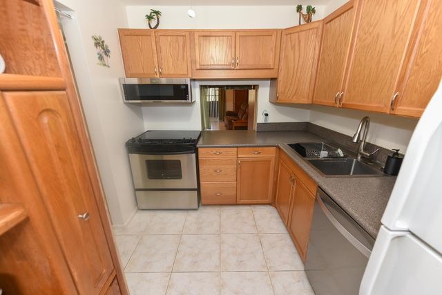 166 Lake Carol Drive, West Palm Beach, FL 33411