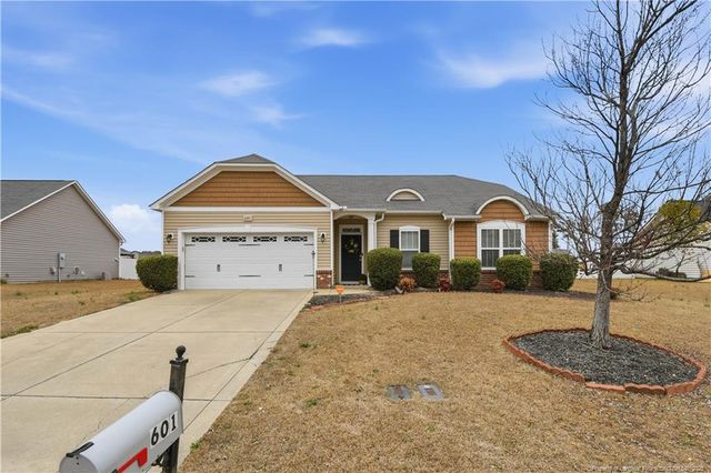 601 Collinwood Drive, Raeford, NC 28376