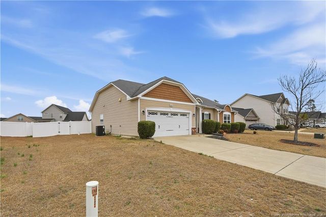 601 Collinwood Drive, Raeford, NC 28376