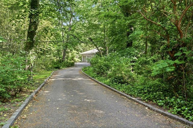 12 Tall Tree Court, Cold Spring Harbor, NY 11724