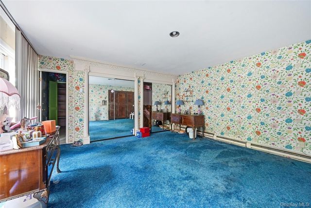 12 Tall Tree Court, Cold Spring Harbor, NY 11724