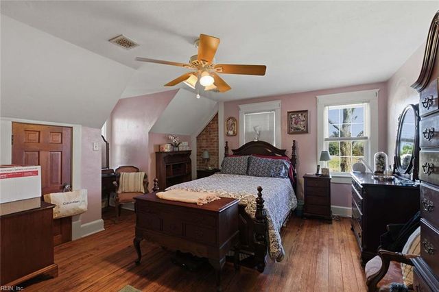 590 Sand Bank RD, Port Haywood, VA 23138