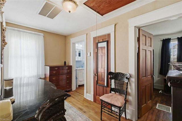 590 Sand Bank RD, Port Haywood, VA 23138