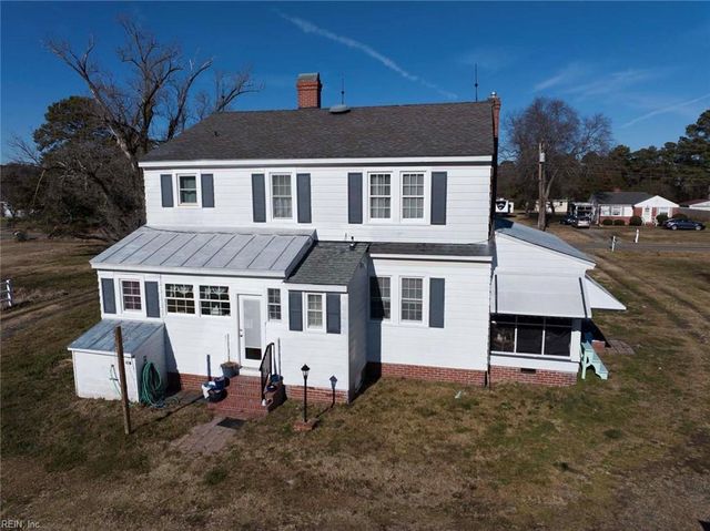 590 Sand Bank RD, Port Haywood, VA 23138