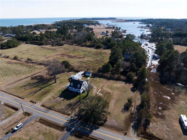 590 Sand Bank RD, Port Haywood, VA 23138