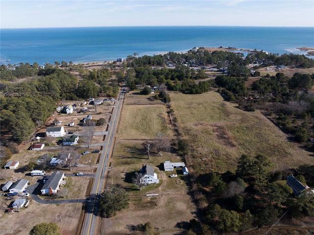 590 Sand Bank RD, Port Haywood, VA 23138