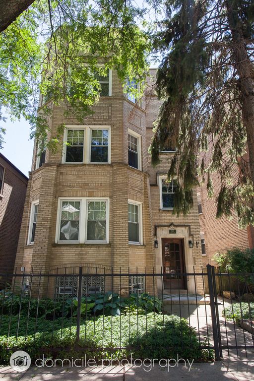 2141 W Arthur Avenue 3, Chicago, IL 60645