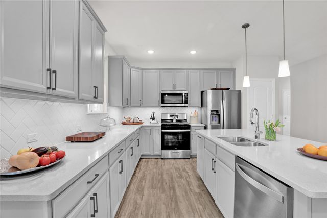 605 Warner Drive, Anna, TX 75409